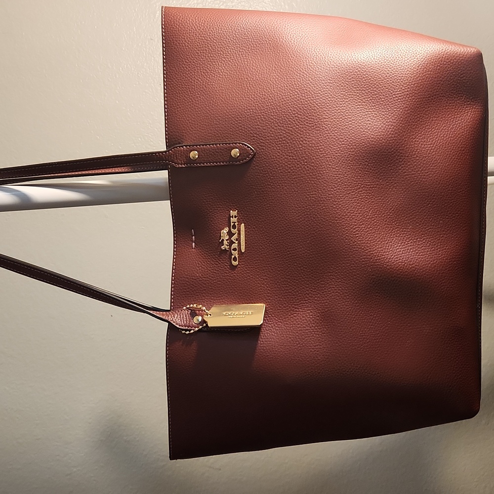 EUC Coach Leather Tote